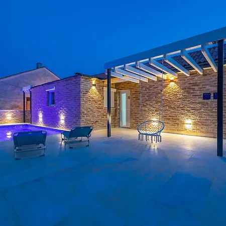 Rocca Apartment *