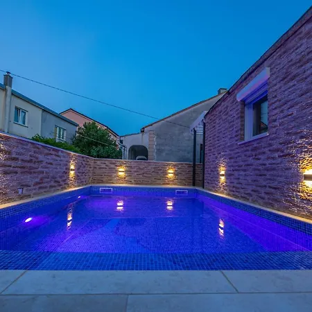 Rocca Apartment *