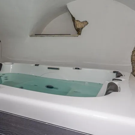 Rocca Apartman *
